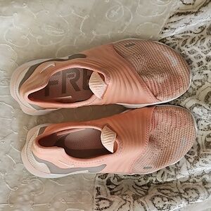 Nike Free RN Flyknit 3.0 - Size 6